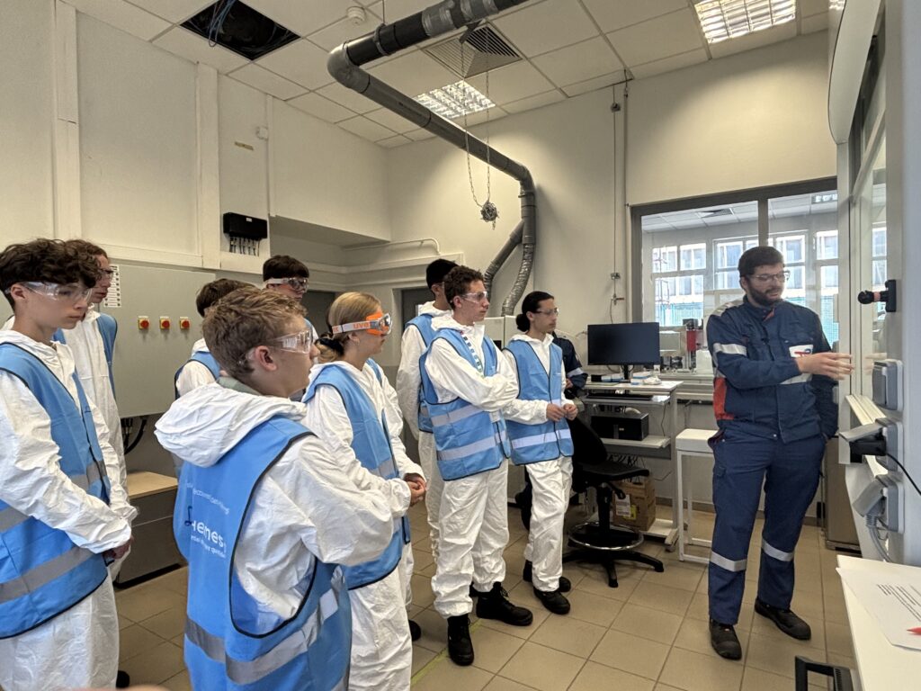 Stagiaires en classe de seconde en immersion sur la plateforme industrielle Chemesis
